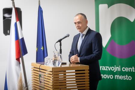 Tomaž Savšek